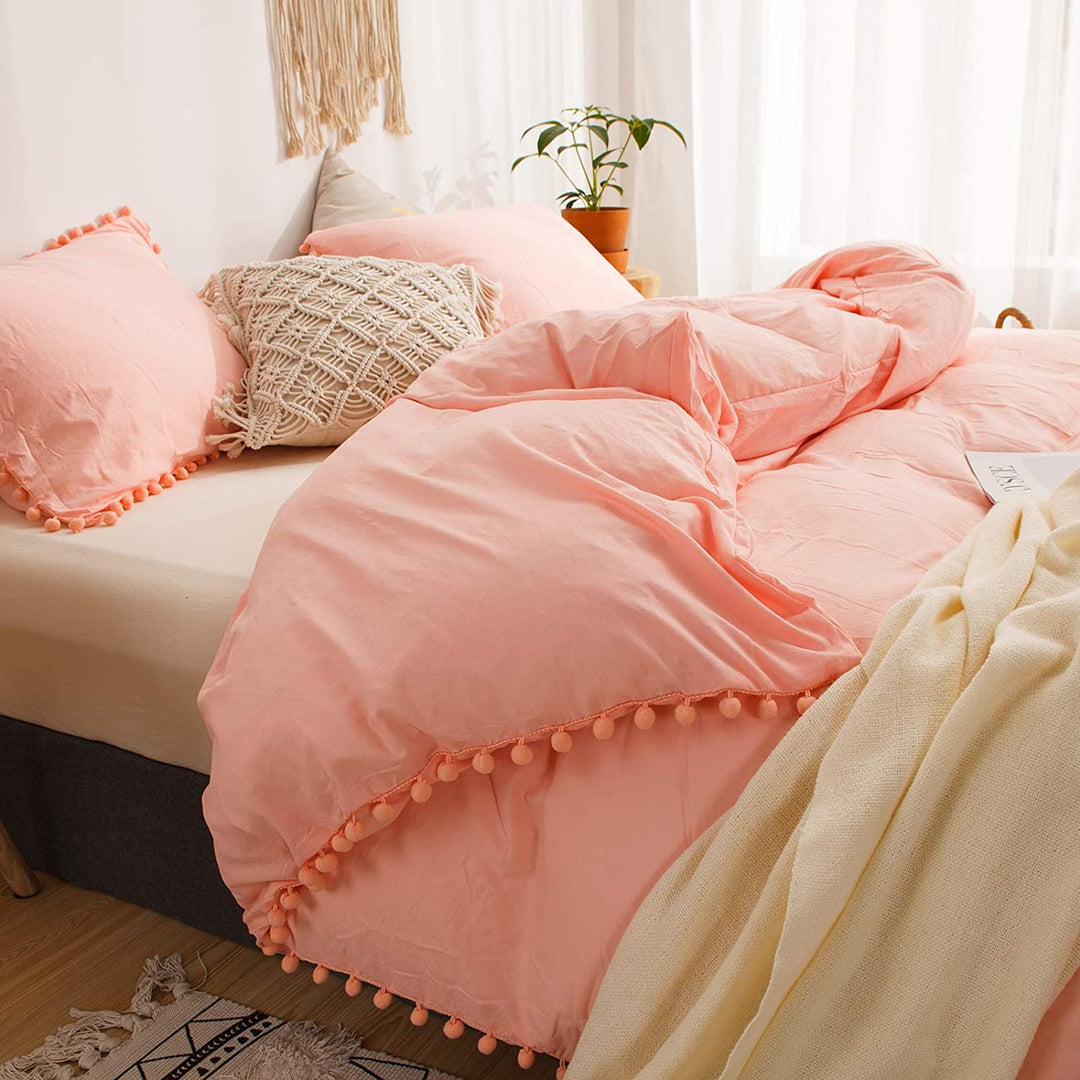 Pink PomPom Bedding Set